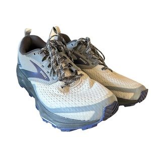 Brooks Women’s Divide 2 Running Sneakers